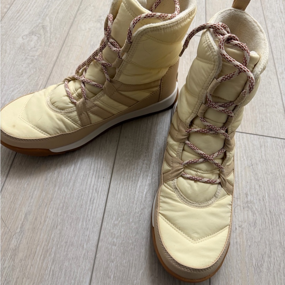 Sorel Waterproof Winter Boots Women’s Size 11 – Cream/Tan – Like New - Picture 2 of 11